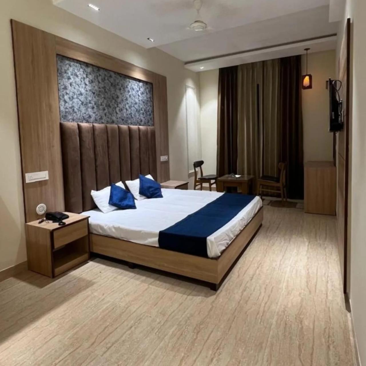 The Hotel Soho Zirakpur Zewnętrze zdjęcie